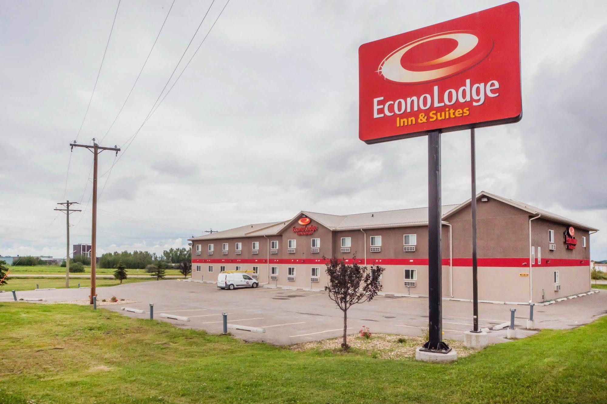 Econo Lodge Inn & Suites Innisfail Экстерьер фото